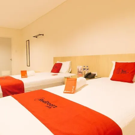 Reddoorz Plus @ Kaizen Suites Taft Avenue