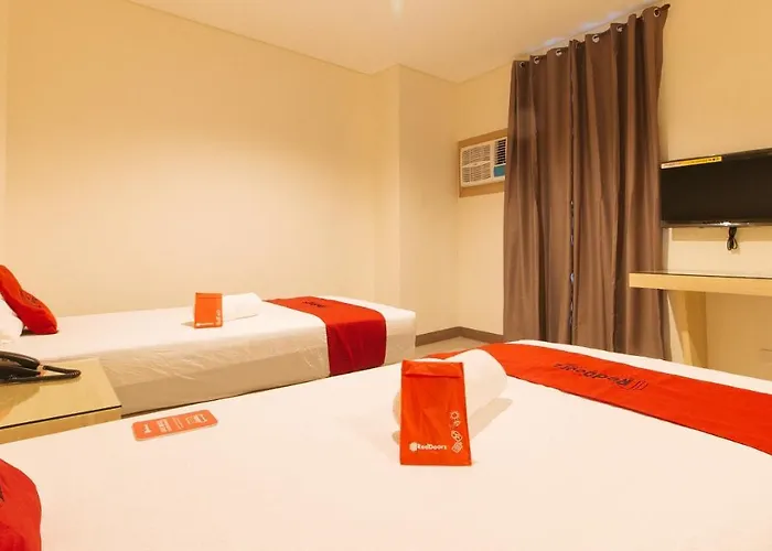 Reddoorz @ Kaizen Taft Avenue ホテル *